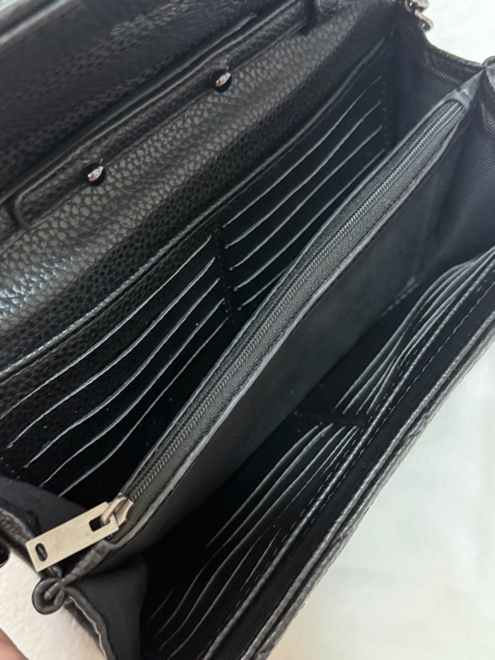 🔥LAST DROP HURRY🔥Saint Laurent Black Quilted Leather Crossbody w/ Gunmetal Chain - Picture 7 of 8